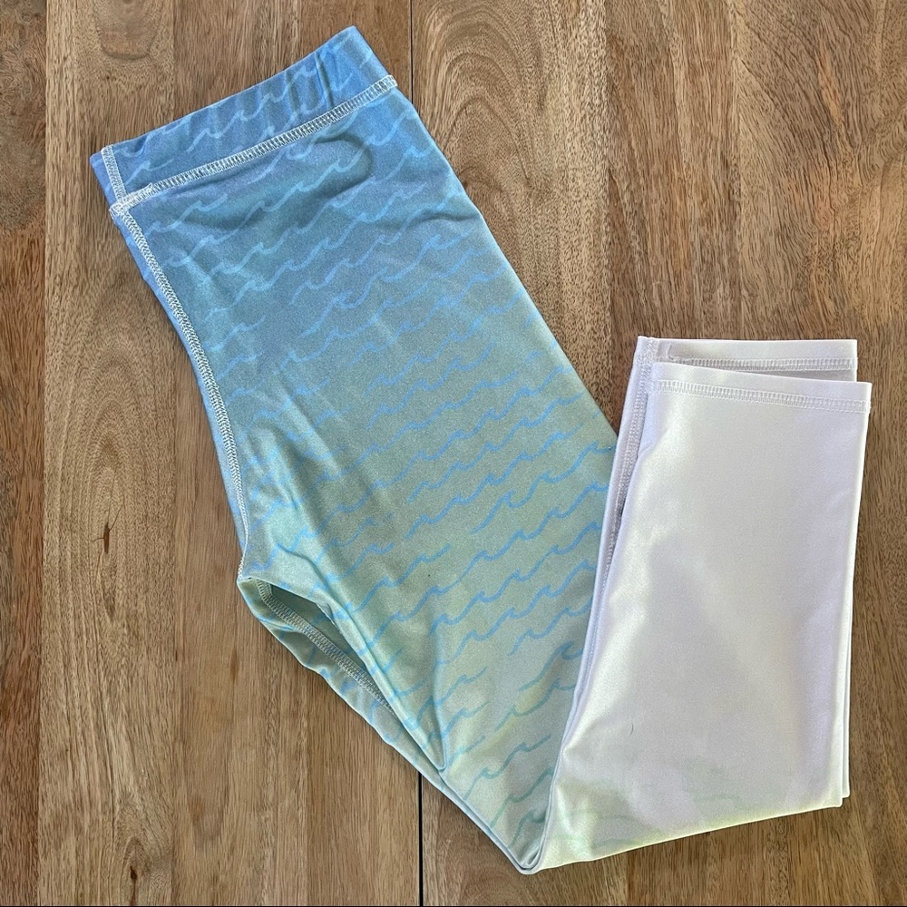 Terez for Soul Cycle Ombre Wave Print legging